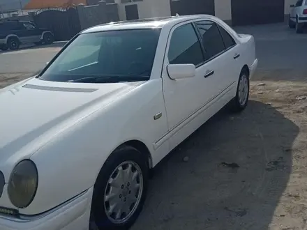 Mercedes-Benz E 280 1997 года за 2 200 000 тг. в Жаркент