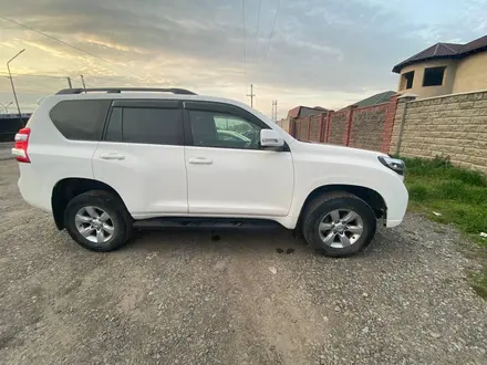 Toyota Land Cruiser Prado 2014 года за 14 800 000 тг. в Алматы – фото 4