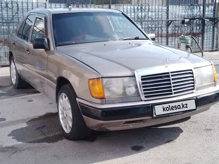 Mercedes-Benz E 230 1989 года за 900 000 тг. в Шымкент – фото 2