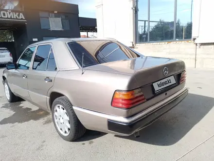 Mercedes-Benz E 230 1989 года за 900 000 тг. в Шымкент – фото 6