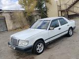 Mercedes-Benz E 260 1988 года за 1 300 000 тг. в Приозерск