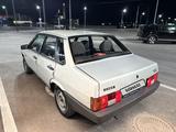 ВАЗ (Lada) 21099 2003 годаүшін1 000 000 тг. в Шымкент – фото 2