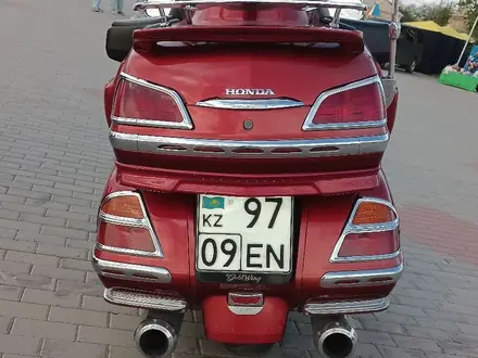 Honda  GL 1800 2008 года за 4 400 000 тг. в Караганда – фото 4