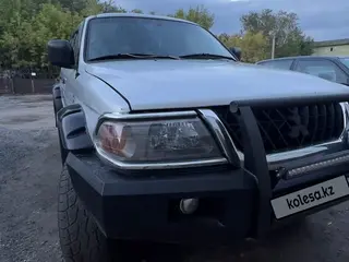 Mitsubishi Montero Sport, 2002