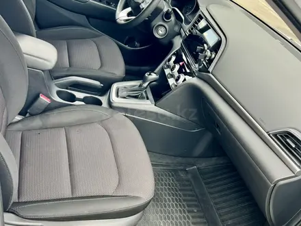 Hyundai Elantra 2020 года за 7 700 000 тг. в Астана – фото 9