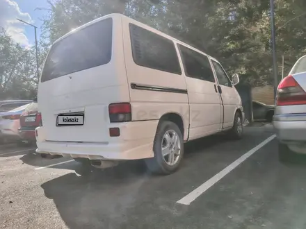 Volkswagen Caravelle 1997 года за 3 100 000 тг. в Астана – фото 17