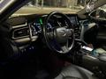 Toyota Camry 2021 года за 12 700 000 тг. в Атырау – фото 4