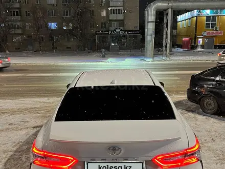 Toyota Camry 2021 года за 12 700 000 тг. в Атырау – фото 3