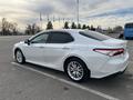 Toyota Camry 2020 года за 15 000 000 тг. в Алматы – фото 4