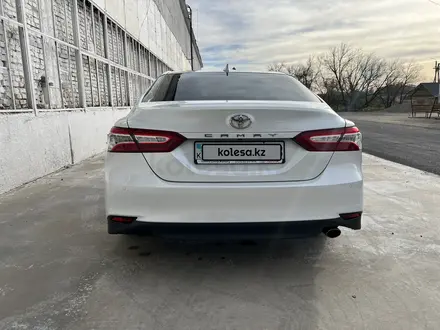 Toyota Camry 2020 года за 15 000 000 тг. в Алматы – фото 26