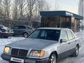 Mercedes-Benz E 320 1993 года за 2 200 000 тг. в Астана – фото 3