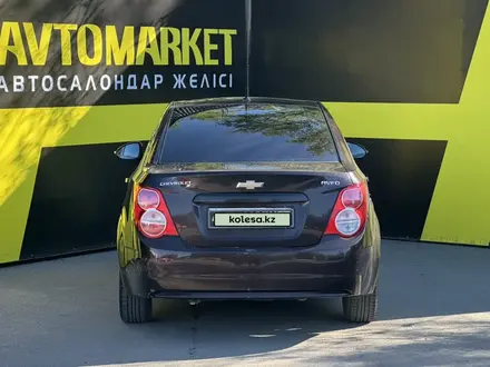 Chevrolet Aveo 2015 года за 3 800 000 тг. в Семей – фото 5