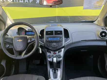 Chevrolet Aveo 2015 года за 3 800 000 тг. в Семей – фото 7