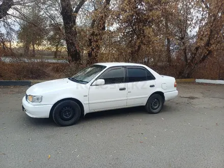 Toyota Corolla 1999 года за 1 700 000 тг. в Семей – фото 2