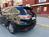 Toyota Highlander 2015 года за 16 200 000 тг. в Актобе – фото 4