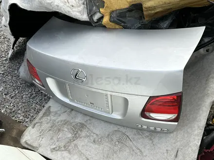 Крышка багажника Lexus GS350 190 кузов за 35 000 тг. в Караганда – фото 2