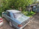 Mercedes-Benz E 230 1992 года за 900 000 тг. в Алматы