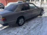 Mercedes-Benz E 260 1992 годаүшін1 000 000 тг. в Караганда – фото 3