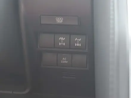 Toyota Land Cruiser GR Sport 2025 года за 64 000 000 тг. в Семей – фото 11