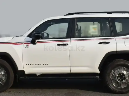 Toyota Land Cruiser GR Sport 2025 года за 64 000 000 тг. в Семей – фото 3