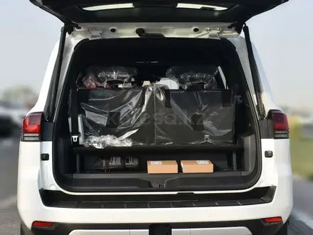 Toyota Land Cruiser GR Sport 2025 года за 64 000 000 тг. в Семей – фото 24