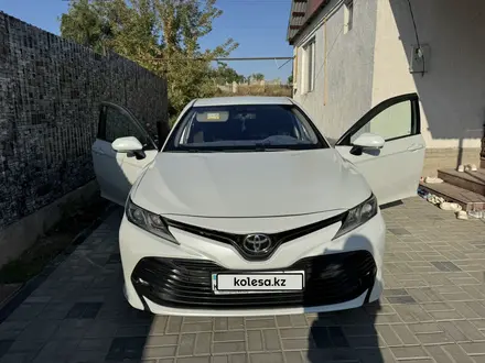 Toyota Camry 2019 года за 10 500 000 тг. в Алматы