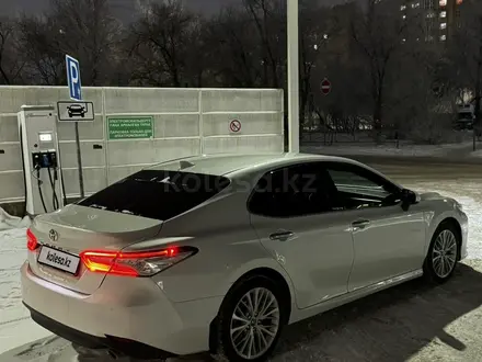 Toyota Camry 2019 года за 12 400 000 тг. в Астана – фото 3