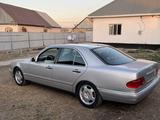Mercedes-Benz E 280 1997 года за 2 800 000 тг. в Алматы