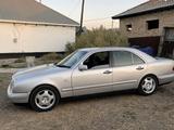 Mercedes-Benz E 280 1997 года за 2 800 000 тг. в Алматы – фото 4