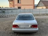 Mercedes-Benz E 280 1997 года за 2 800 000 тг. в Алматы – фото 5