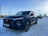 Hyundai Santa Fe 2019 года за 14 200 000 тг. в Астана