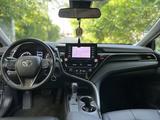 Toyota Camry 2020 года за 13 500 000 тг. в Тараз – фото 5