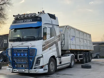 Volvo  FH 2018 года за 52 000 000 тг. в Алматы – фото 3