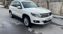 Volkswagen Tiguan 2012 года за 4 500 000 тг. в Шымкент – фото 2