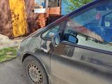 Volkswagen Sharan 2002 годаүшін1 800 000 тг. в Актобе – фото 2