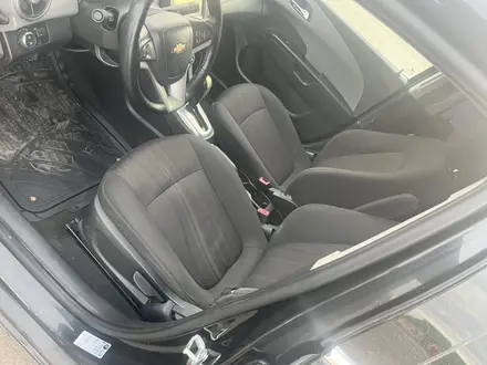 Chevrolet Aveo 2014 года за 3 100 000 тг. в Караганда – фото 10
