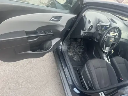 Chevrolet Aveo 2014 года за 3 100 000 тг. в Караганда – фото 11