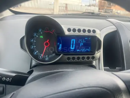 Chevrolet Aveo 2014 года за 3 100 000 тг. в Караганда – фото 13