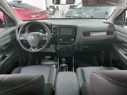 Mitsubishi Outlander Instyle 4WD 2021 года за 15 500 000 тг. в Кокшетау – фото 9