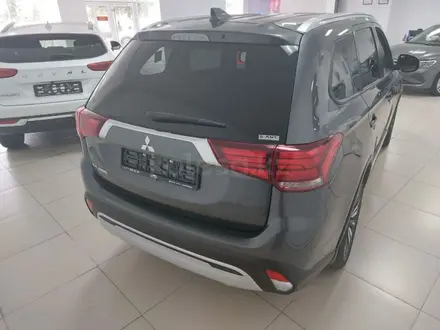 Mitsubishi Outlander Instyle 4WD 2021 года за 15 500 000 тг. в Кокшетау – фото 6