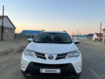 Toyota RAV4 2013 года за 9 800 000 тг. в Актобе – фото 2