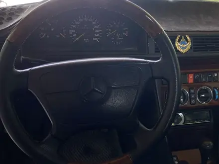 Mercedes-Benz E 280 1995 года за 3 600 000 тг. в Шымкент – фото 9