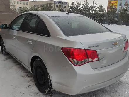 Chevrolet Cruze 2012 года за 4 000 000 тг. в Астана – фото 3