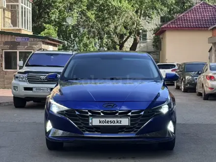 Hyundai Elantra 2021 года за 7 890 000 тг. в Астана – фото 2