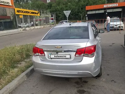 Chevrolet Cruze 2013 года за 3 000 000 тг. в Алматы – фото 4
