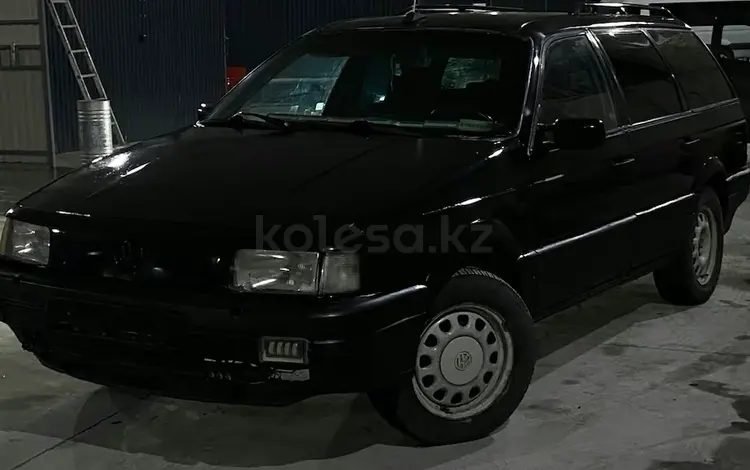 Volkswagen Passat 1990 годаfor1 350 000 тг. в Тараз