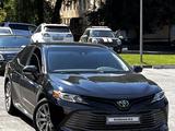 Toyota Camry 2018 годаүшін11 200 000 тг. в Алматы