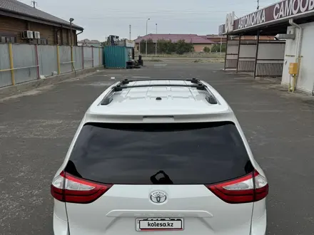 Toyota Sienna 2016 года за 9 500 000 тг. в Атырау – фото 4