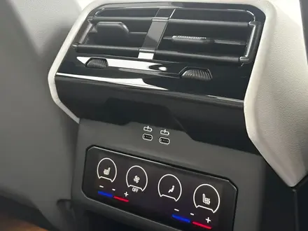 BMW 550 2025 года за 57 750 000 тг. в Астана – фото 22
