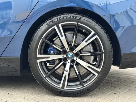 BMW 550 2025 года за 57 750 000 тг. в Астана – фото 25